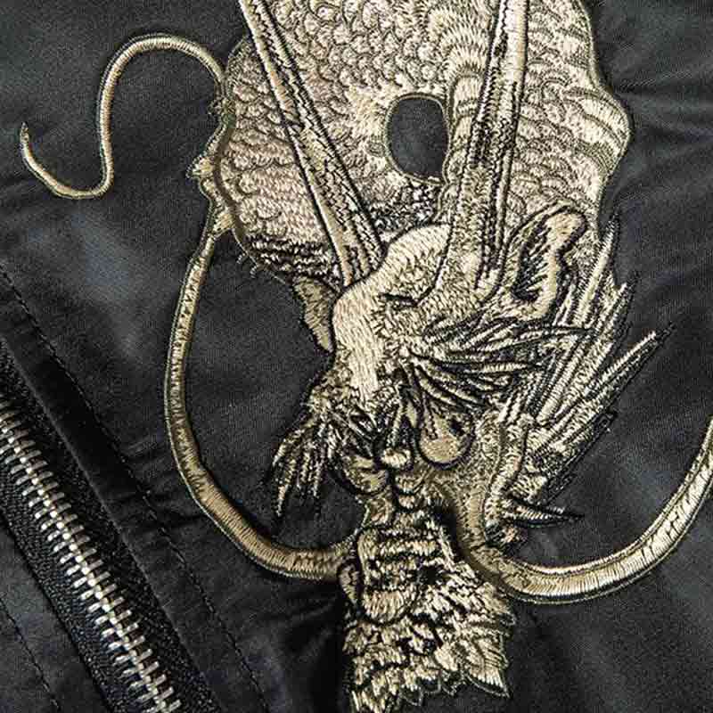 Splendide broderie de dragon japonais sur une souvenir Jacket Sukajan