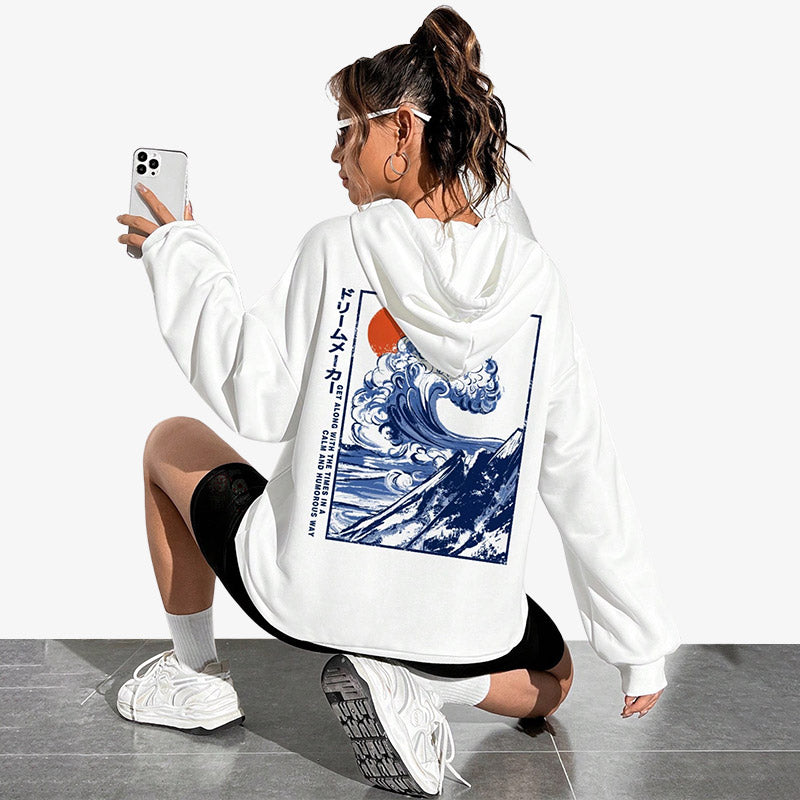 Hoodies Japanese style made from soft fabric with traditional Japanese designs, perfect for a trendy and cultural look