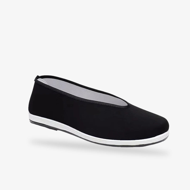 Jujutsu Kaisen shoes inspired by Toji Fushiguro, featuring a black design, made with breathable and comfortable materials ideal for cosplay
