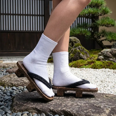Geta Japanese Man sandals in dark wood viewed from above