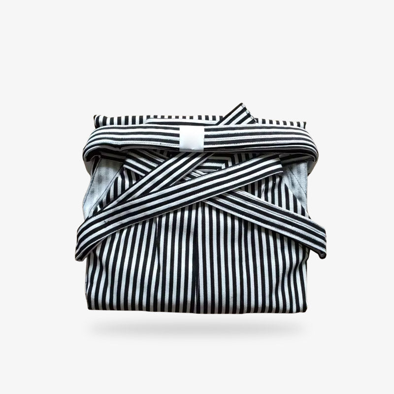 Hakama kimono for men combining traditional Japanese design with masculine tailoring, perfect for formal occasions and ceremonies.