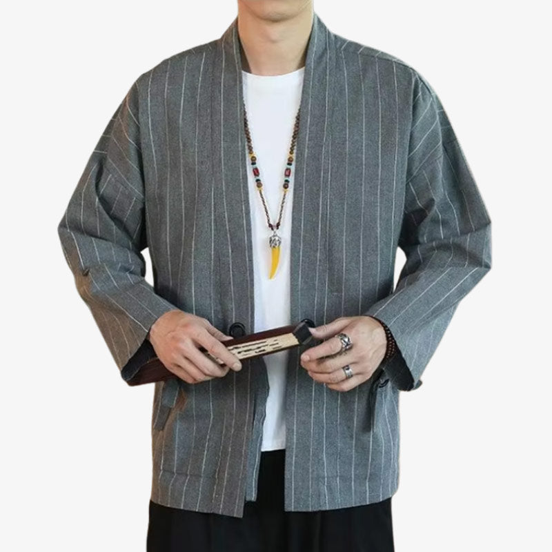 Haori kimono male version with classic details and loose fit, ideal for relaxed yet culturally inspired fashion