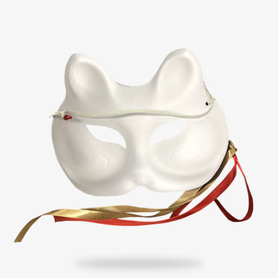 Tje Japanese demon cat mask can be hold with an elastic above the head. Japanese mask is white