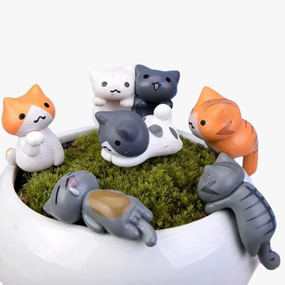 These Japanese Kawaii cat are cute little kittens in a Japanese kawaii deco style.