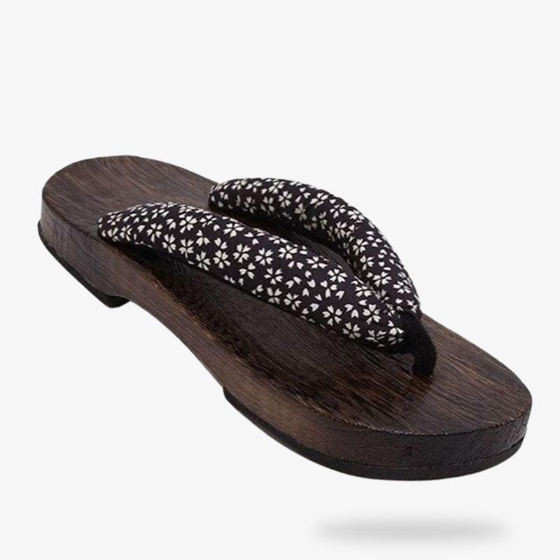 Fashionable Japanese-style sandals, suitable for various occasions. Sakura pattern and handmade geta with quality wood