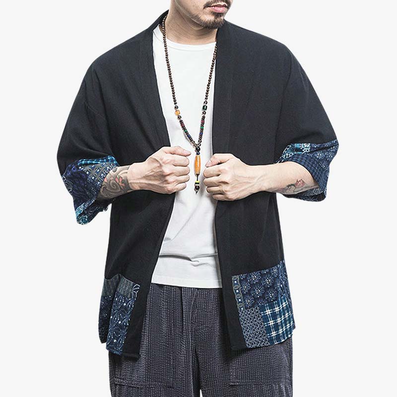This men's japanese garment is a kimono flower cardigan. It is a haori jacket that can be worn over a t-shirt, a yukata or a kimono.