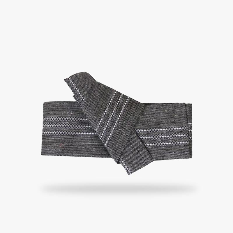 The obi knot as a men samurai obi belt. This samurai accessory is made of cotton, gray in color with