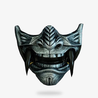 This silver oni mask is inspired by mempo. It's an accessory that complements samurai armor.