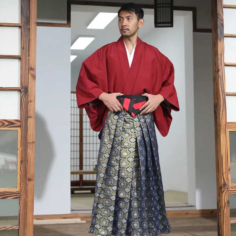 For a samurai look, put on a traditional Japanese male kimono and a Japanese Obi belt and a kakama pants